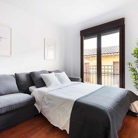 Pineapple Rosaleda 13 Apartment Malaga Exterior photo