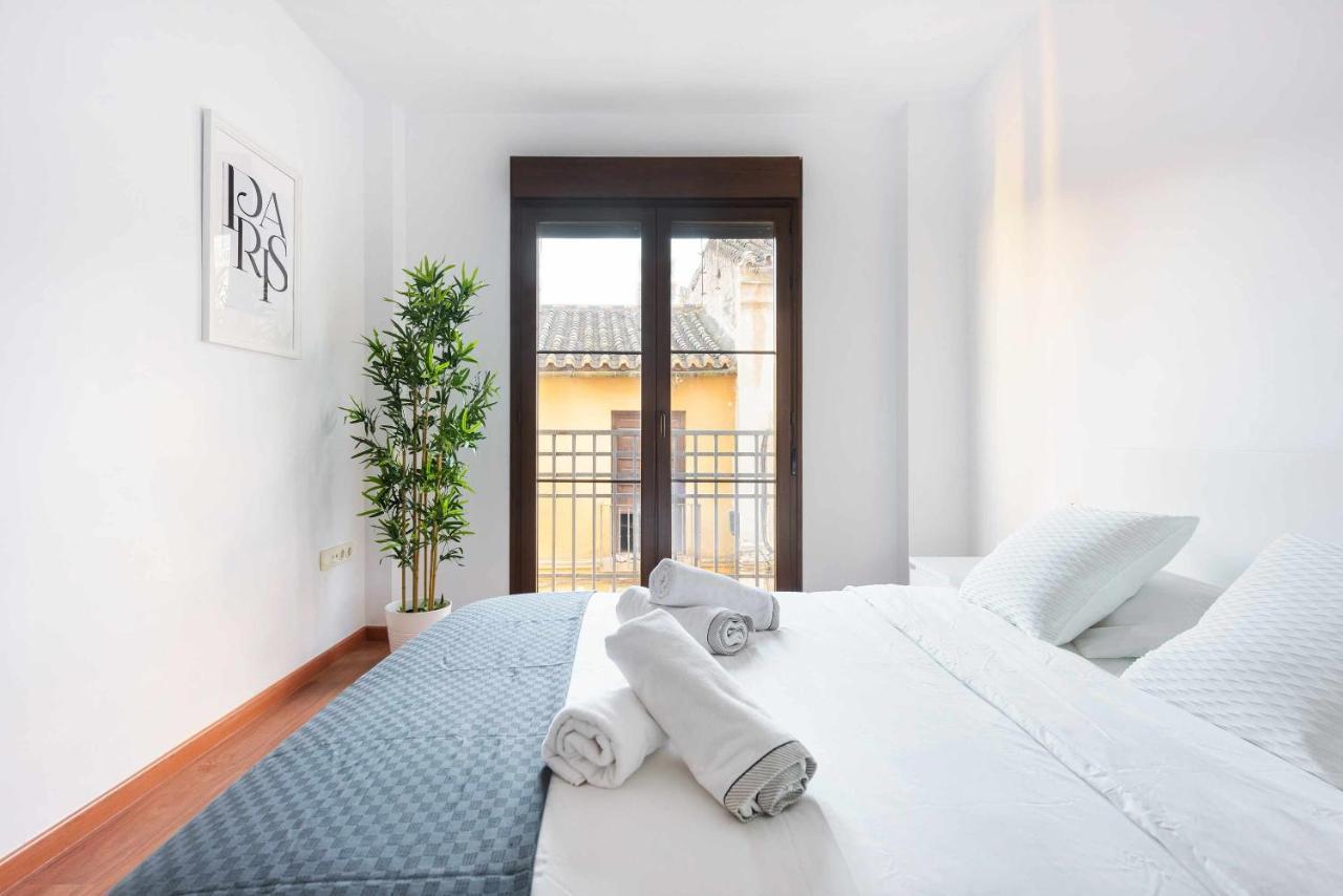 Pineapple Rosaleda 13 Apartment Malaga Exterior photo