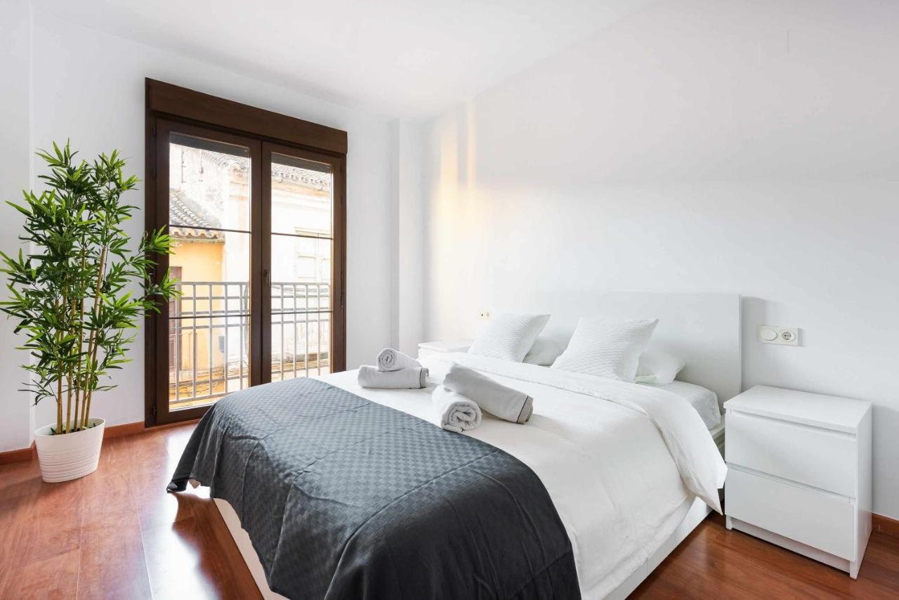 Pineapple Rosaleda 13 Apartment Malaga Exterior photo